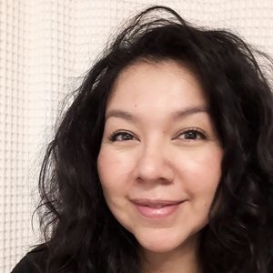 Meet your Posher, Ella